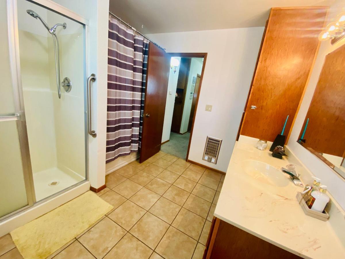 Family Friendly, 3 Bedroom House, With King Bed For Up To 15 - Bbq - Internet - Jet Tub 奥本 外观 照片